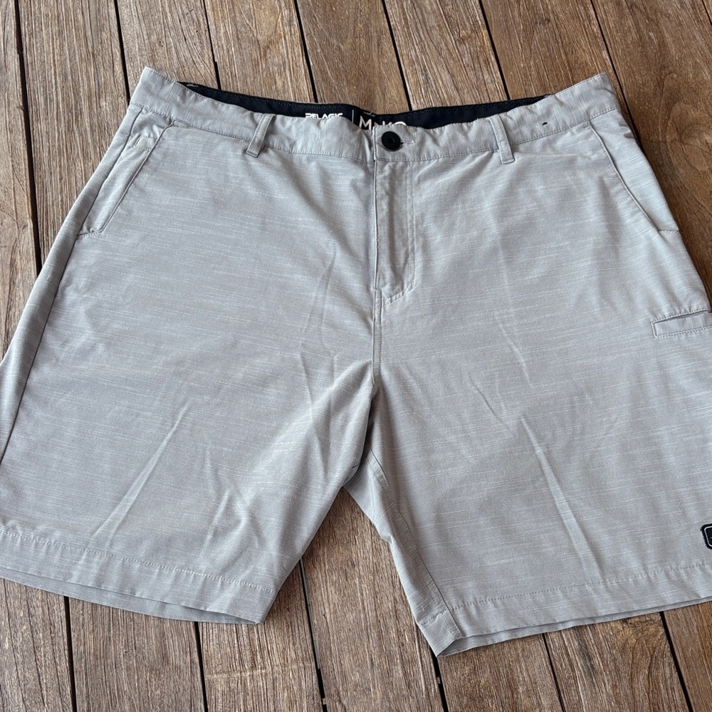 Pelagic Mako Hybrid Shorts 20”